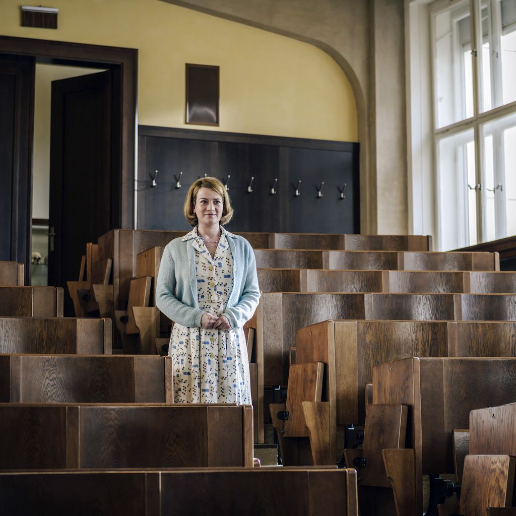 Nina Gummich in der ersten Folge der dritten Staffel von "Charité"