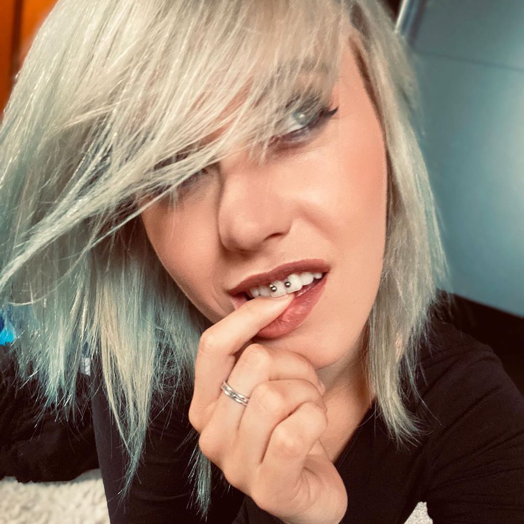 Nina König, Schlagersängerin