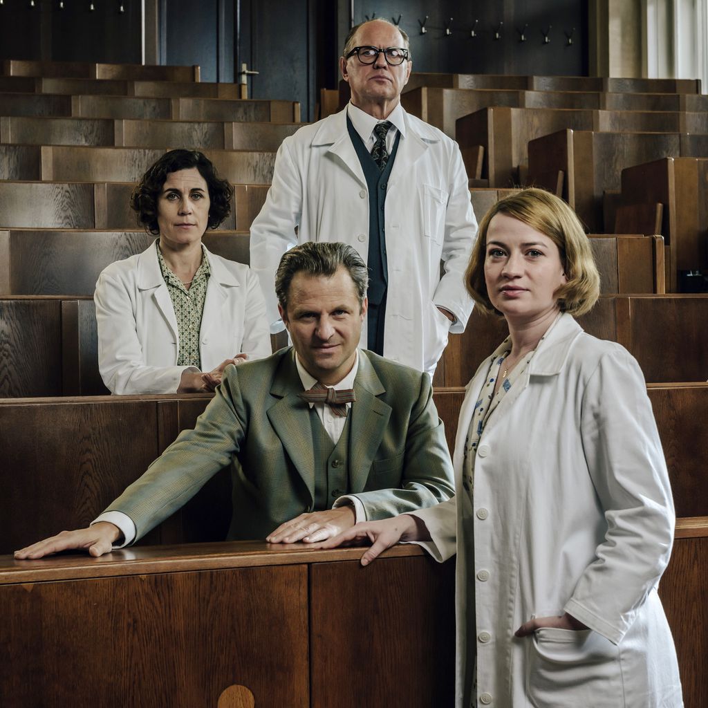 Nina Kunzendorf, Philipp Hochmair, Uwe Ochsenknecht und Nina Gummich für "Charité"