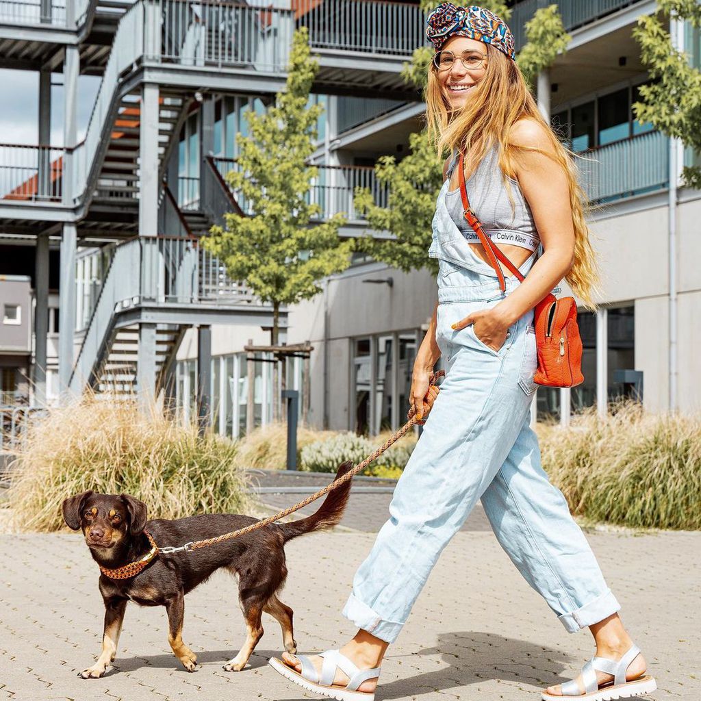 Nina Noel mit ihrem Hund