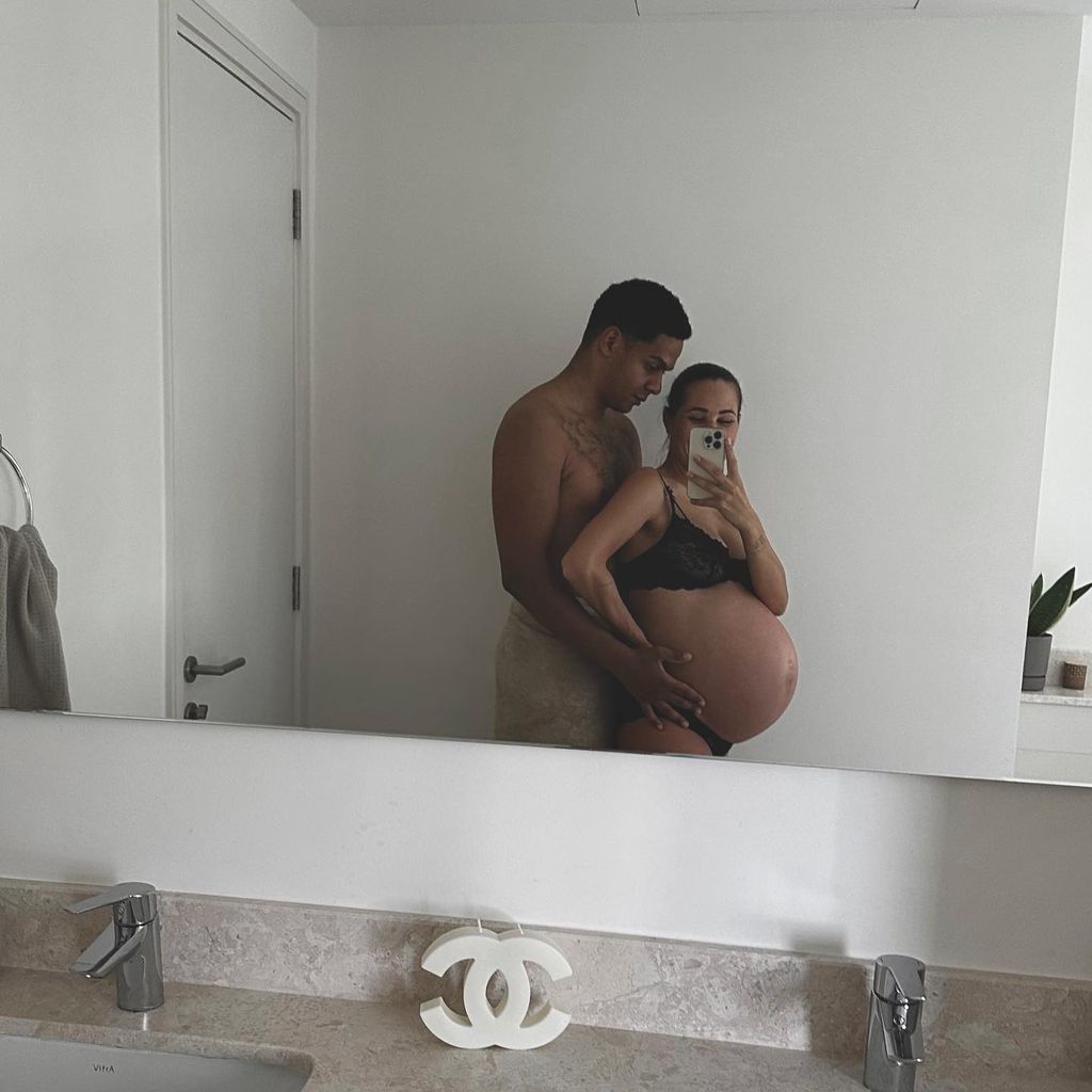 Nina Noel mit ihrem Verlobten Tony, Oktober 2023