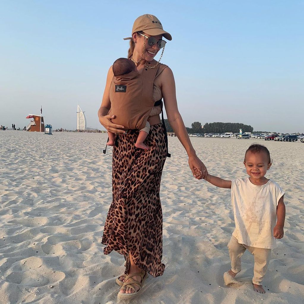 Nina Noel mit ihren Söhnen, 2021 in Dubai