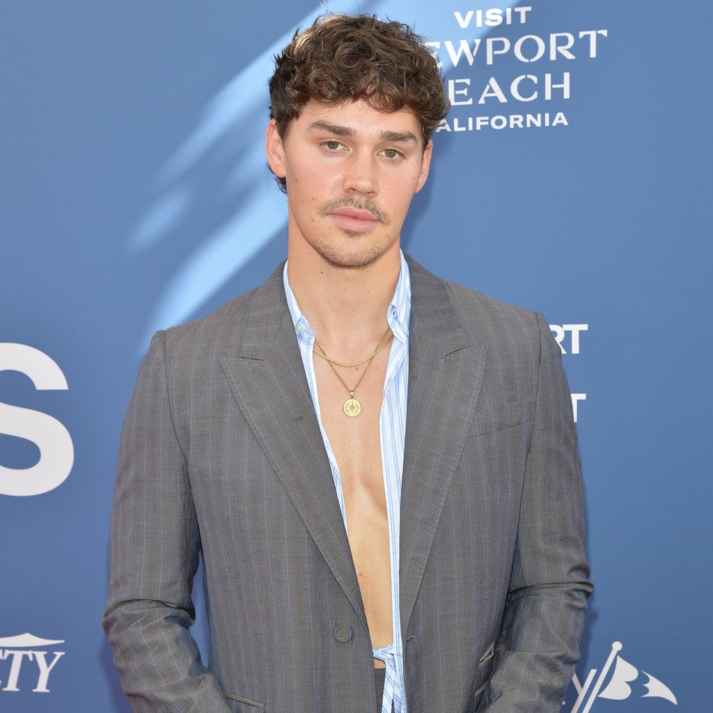 Noah Beck, Oktober 2024