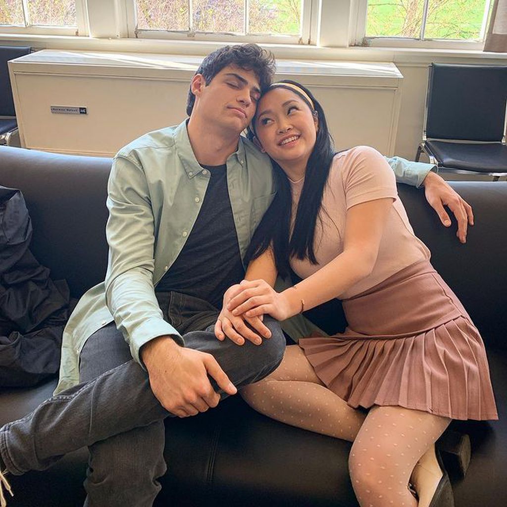Noah Centineo und Lana Condor am Set von "To All The Boys P.S. I Still Love You "