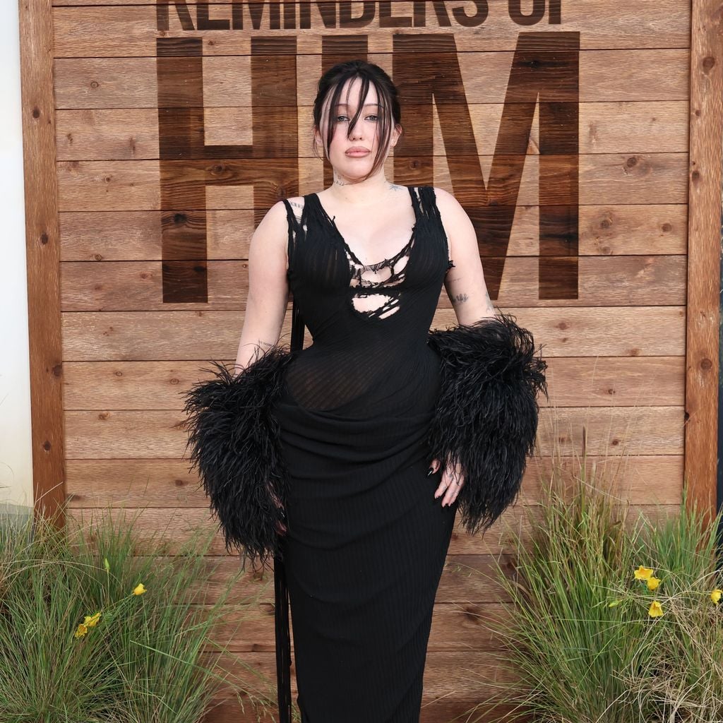 Noah Cyrus bei der Premiere von Universals "Reminders Of Him" in Los Angeles