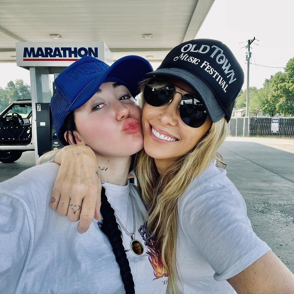 Noah Cyrus und Tish Cyrus