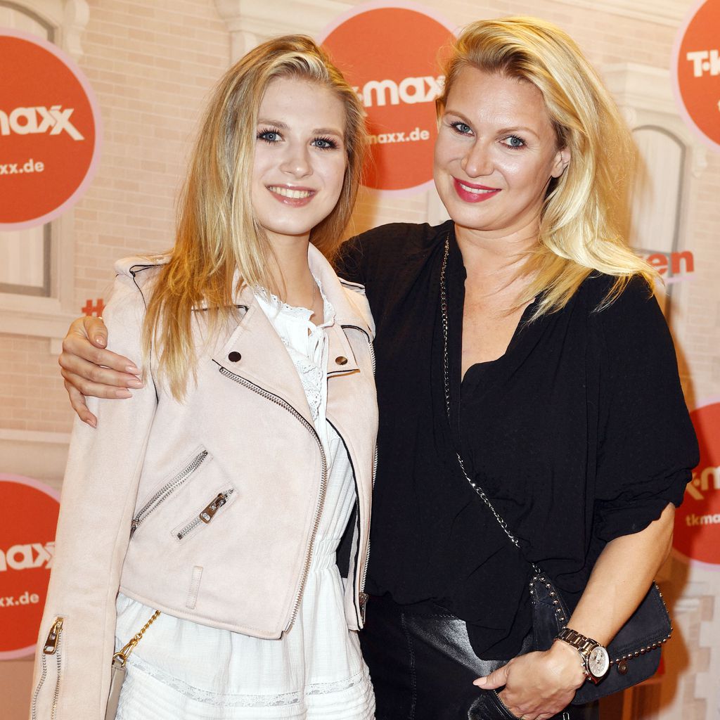 Noemi Peschel und ihre Mutter Magdalena Brzeska beim TK Maxx Late Night Shopping Event, 2019