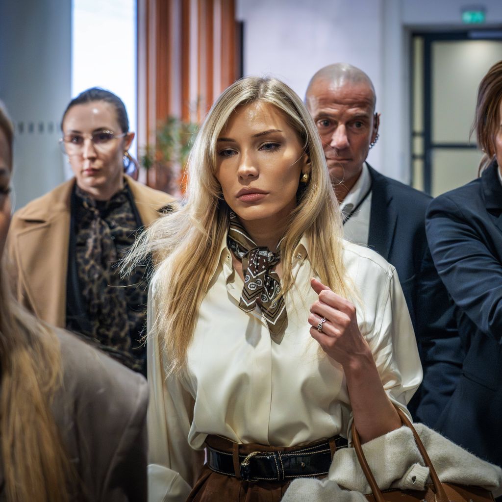 Nora Haukland verlässt das Bezirksgericht in Oslo im laufenden Verfahren gegen Marius Borg Hoiby