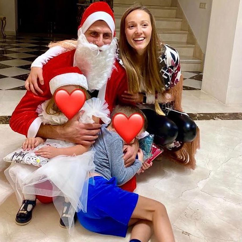Novak Djokovic, seine Frau Jelena und ihre Kinder