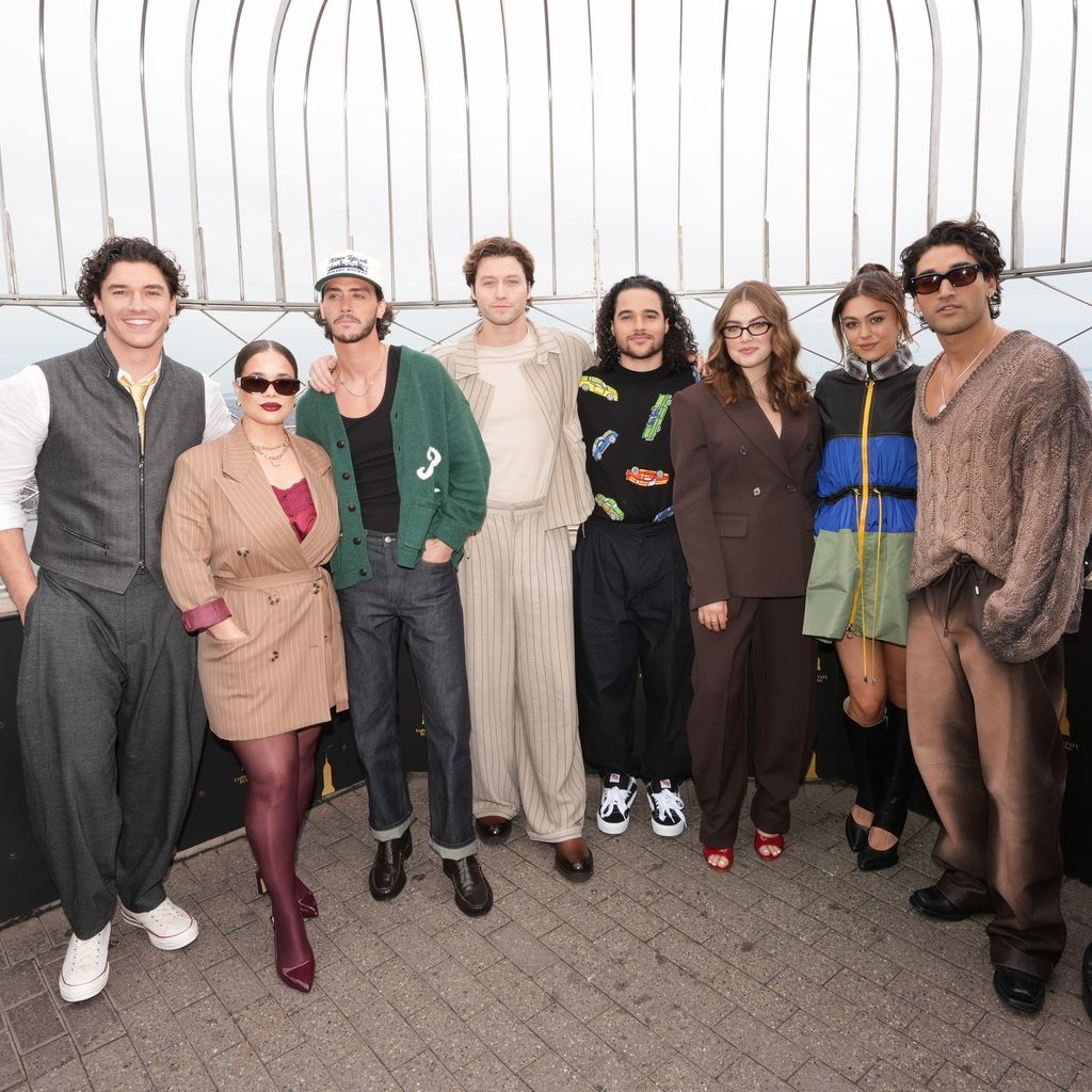 Cast von Prime Videos "Off Campus"