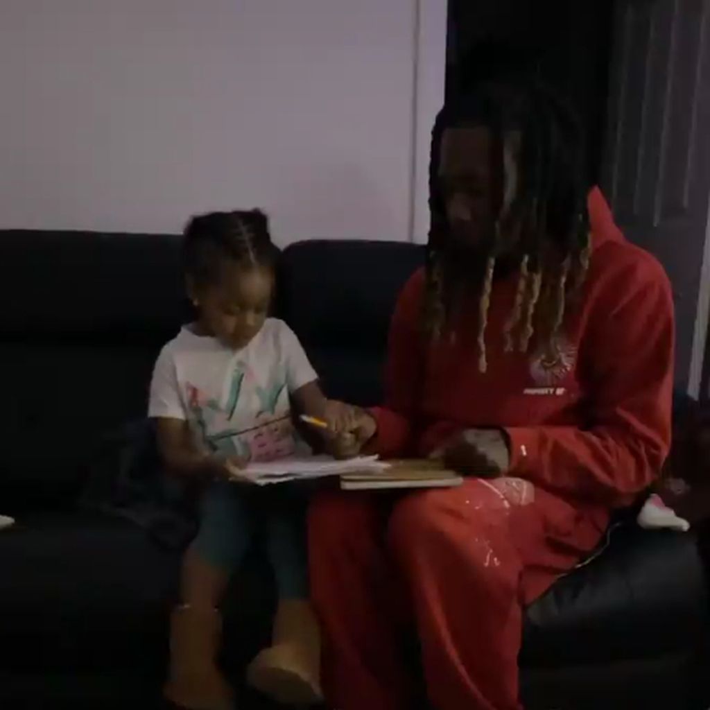 Offset mit Tochter Kulture