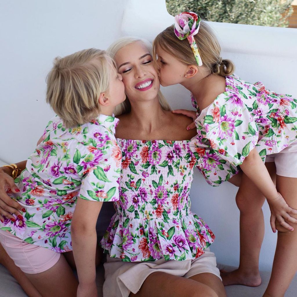 Oksana Kolenitchenko mit ihren Kindern