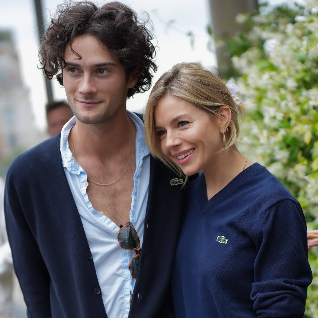 Oliver Green und Sienna Miller