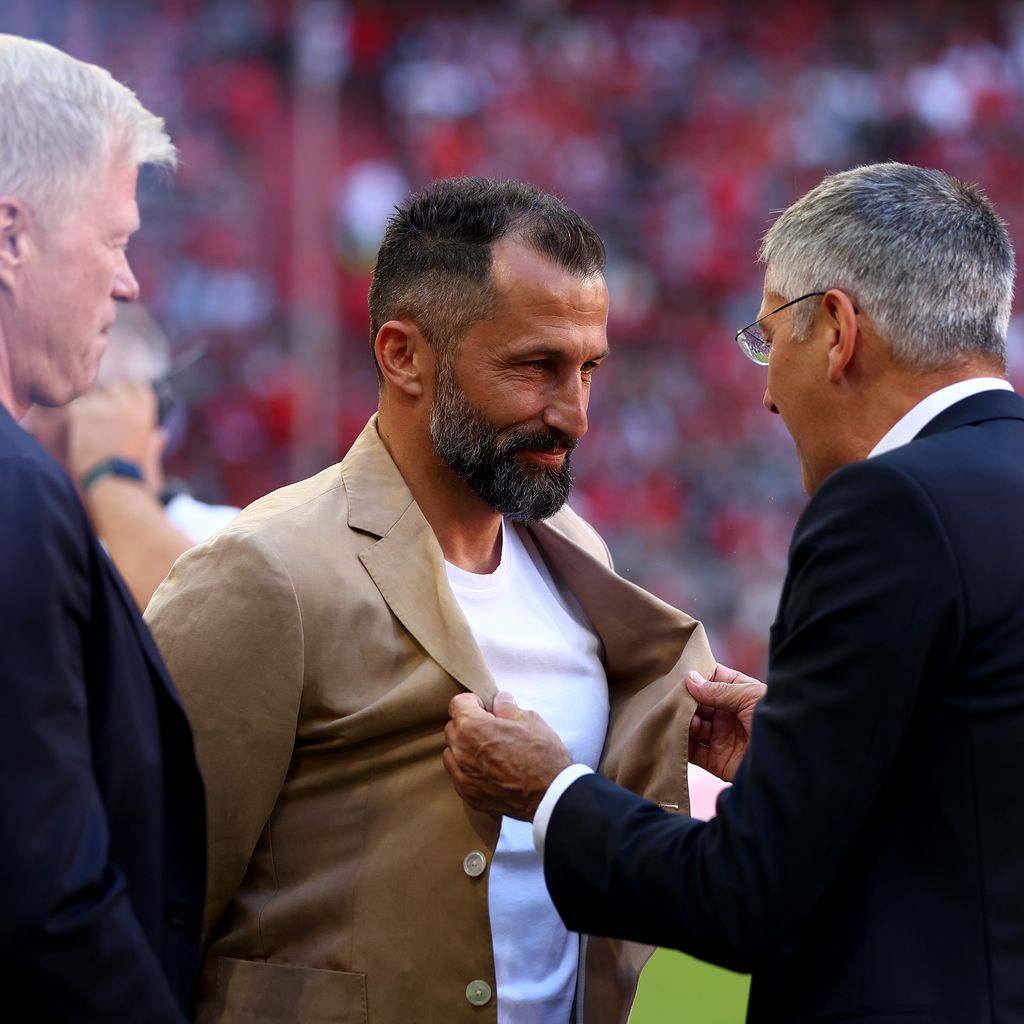 Oliver Kahn, Sportdirektor Hasan Salihamidzic und Präsident Herbert Heiner