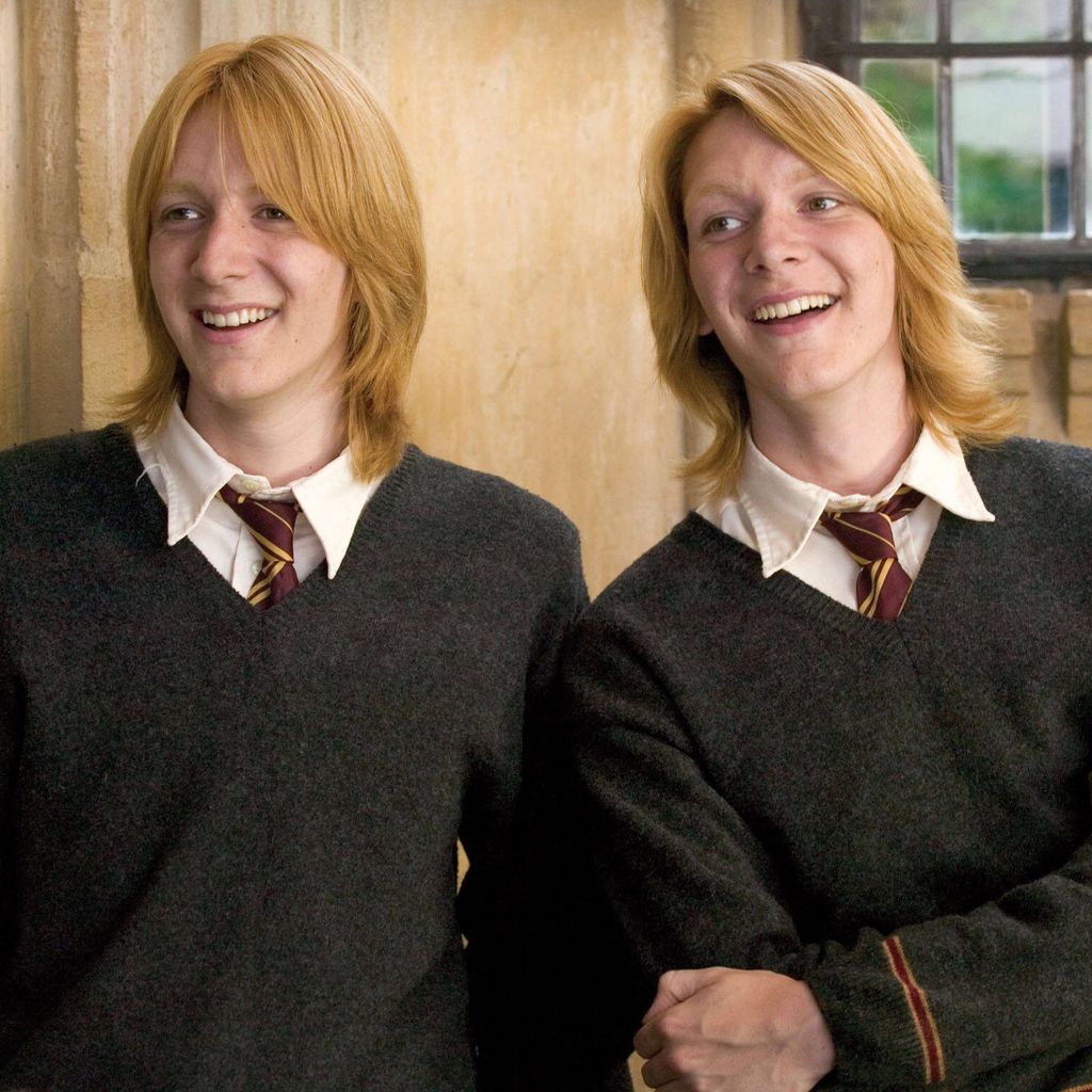 Oliver Phelps als George Weasley und James Phelps als Fred Weasley in "Harry Potter und der Feuerkelch"