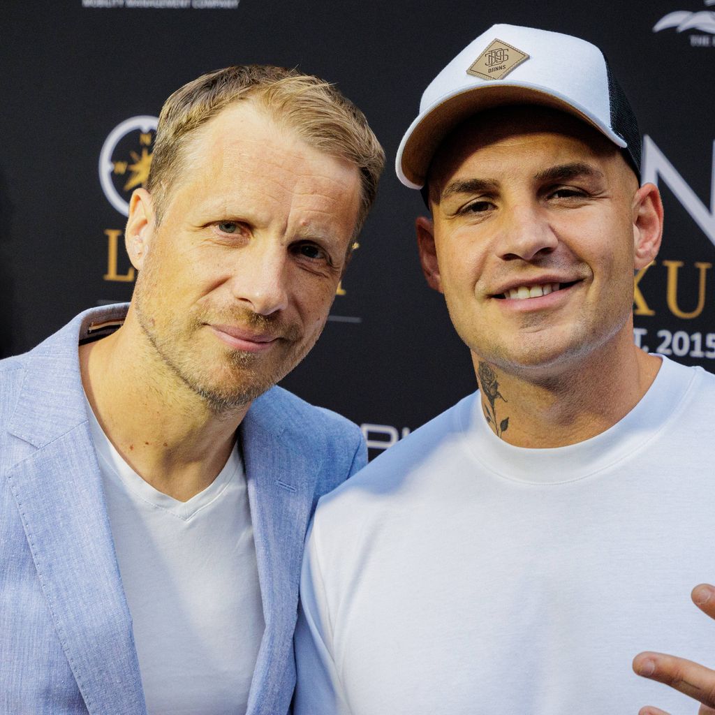 Oliver Pocher und Pietro Lombardi beim Private Summer Gathering by One Luxury in der Villa Stella Rheni in Bonn