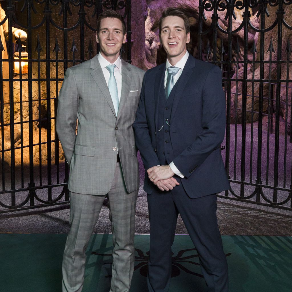 Oliver und James Phelps bei einem Warner Bros. Studio Tour-Event 2017