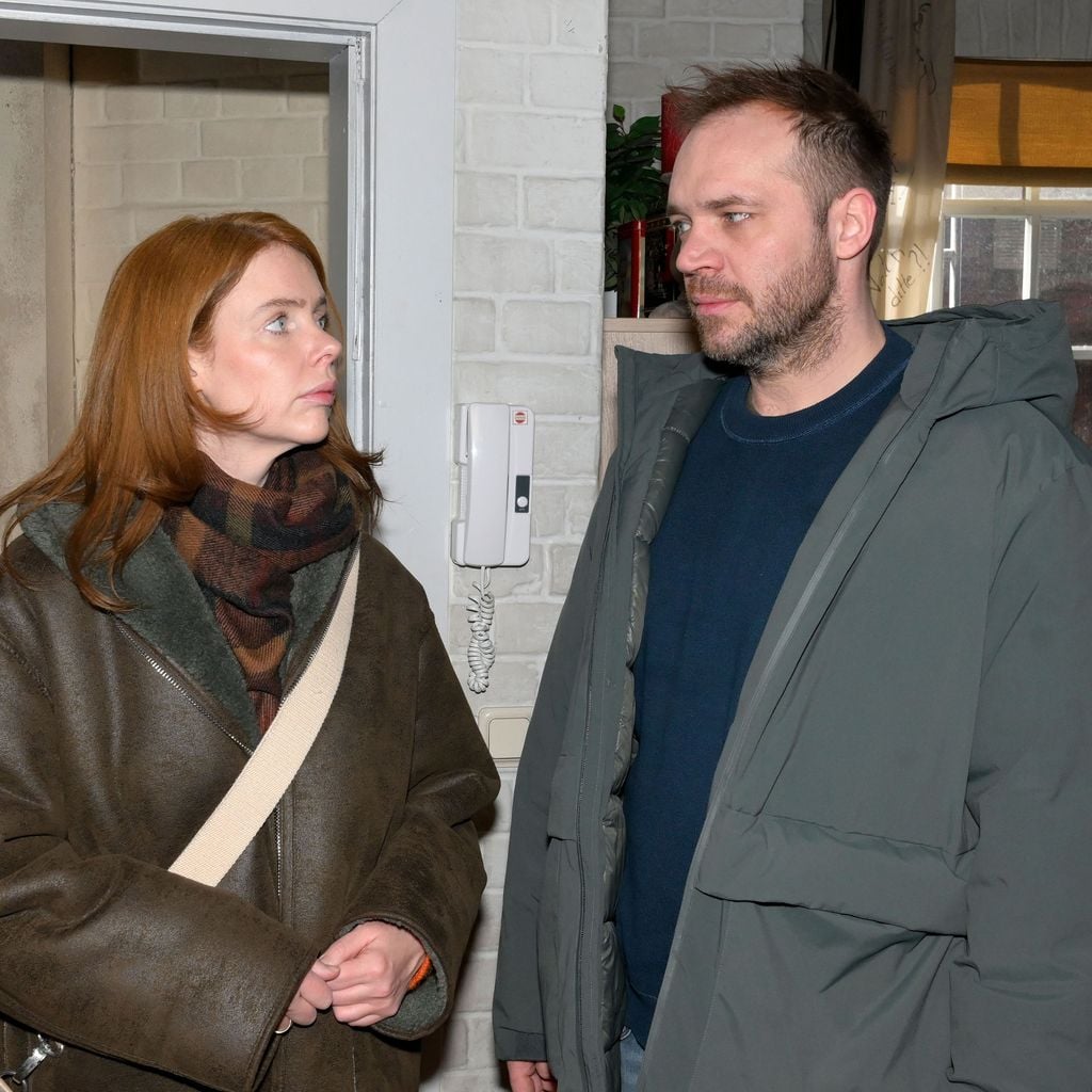 Olivia Marei (Toni) und Patrick Heinrich (Erik)