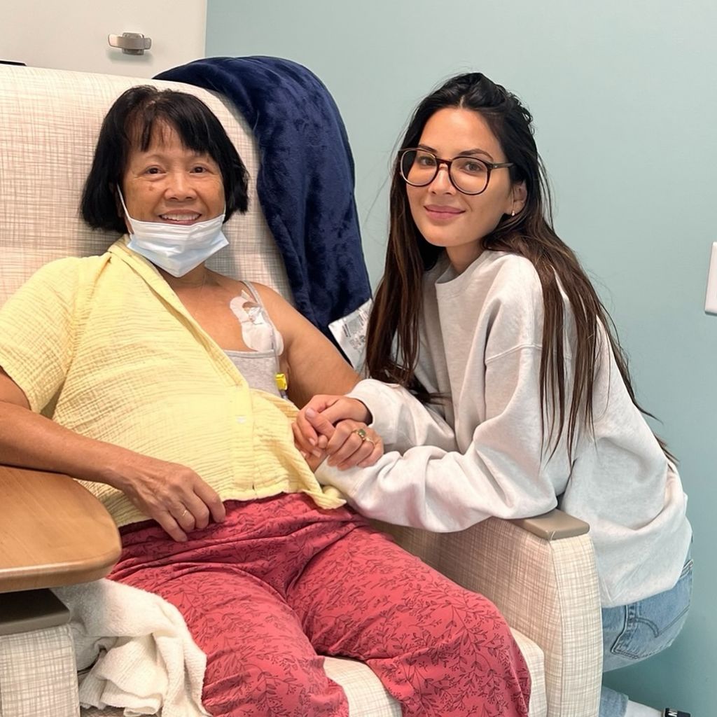 Schauspielerin Olivia Munn und ihre Mutter