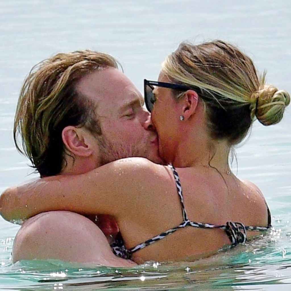 Olly Murs und Amelia Tank im Urlaub