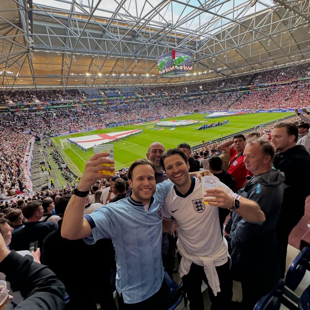 Olly Murs und Mark Wright, Juni 2024 in Gelsenkirchen