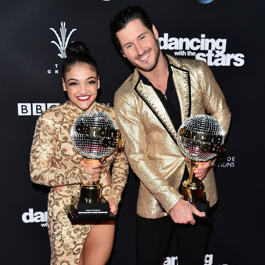 Olympiaturnerin Laurie Hernandez und Profitänzer Val Chmerkovskiy bei "Dancing with the Stars"