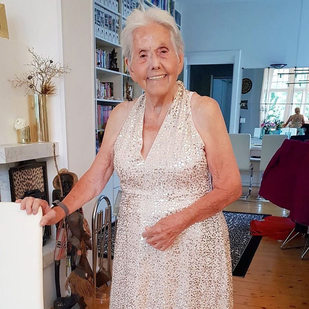 Oma Hedel, Influencerin
