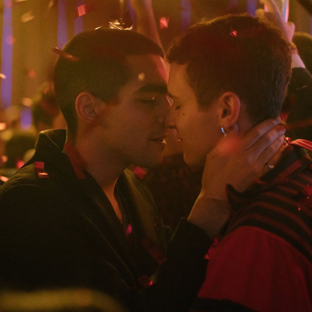 Omar Ayuso (Omar) und Arón Piper (Ander) in "Élite"