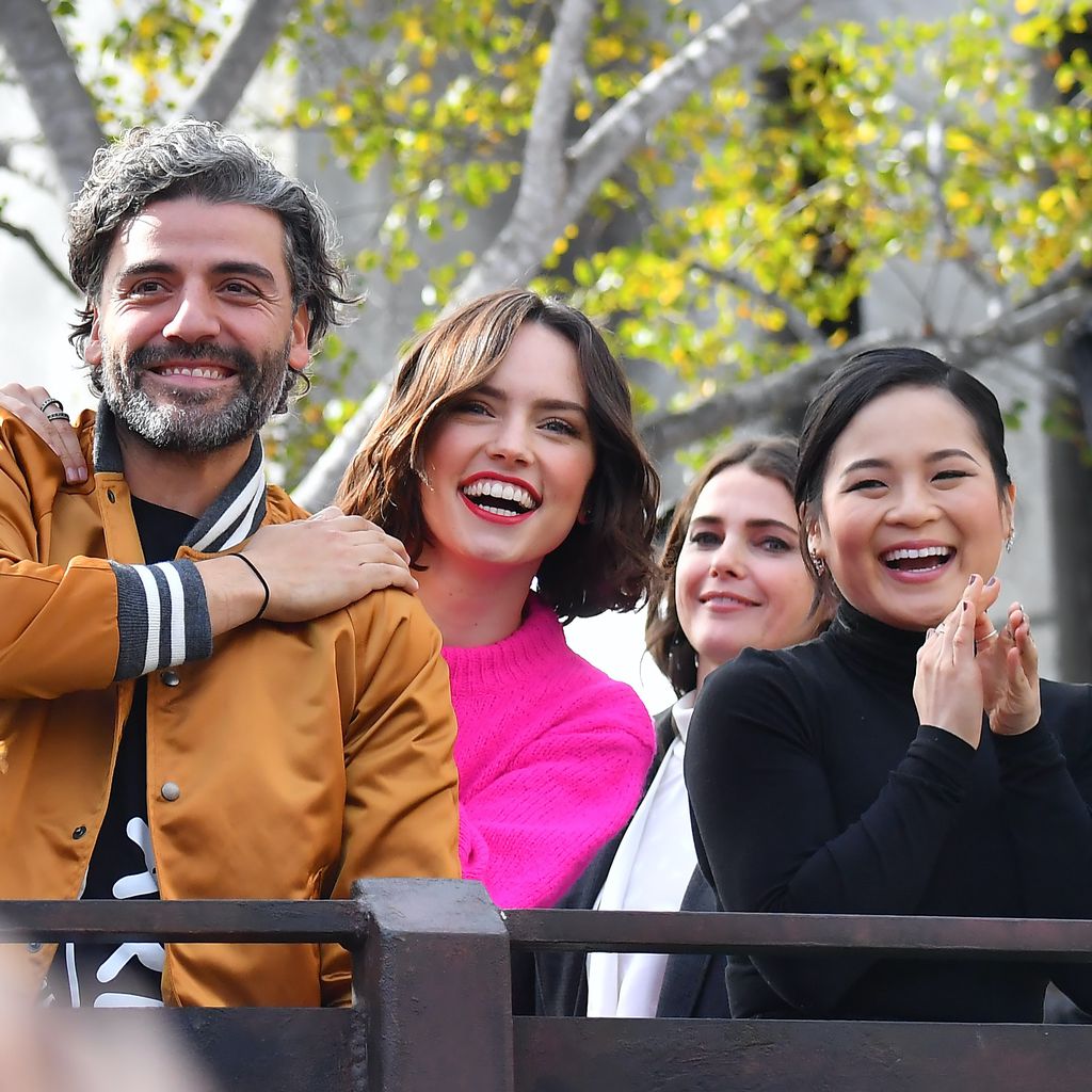 Oscar Isaac, Daisy Ridley, Keri Russell und Kelly Marie Tran in Disneyland