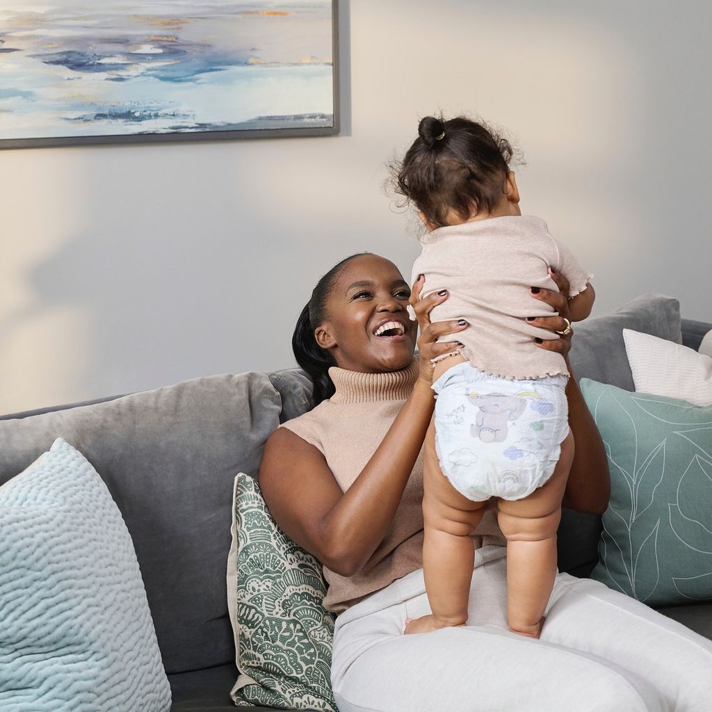Oti Mabuse mit ihrer Tochter im November 2024