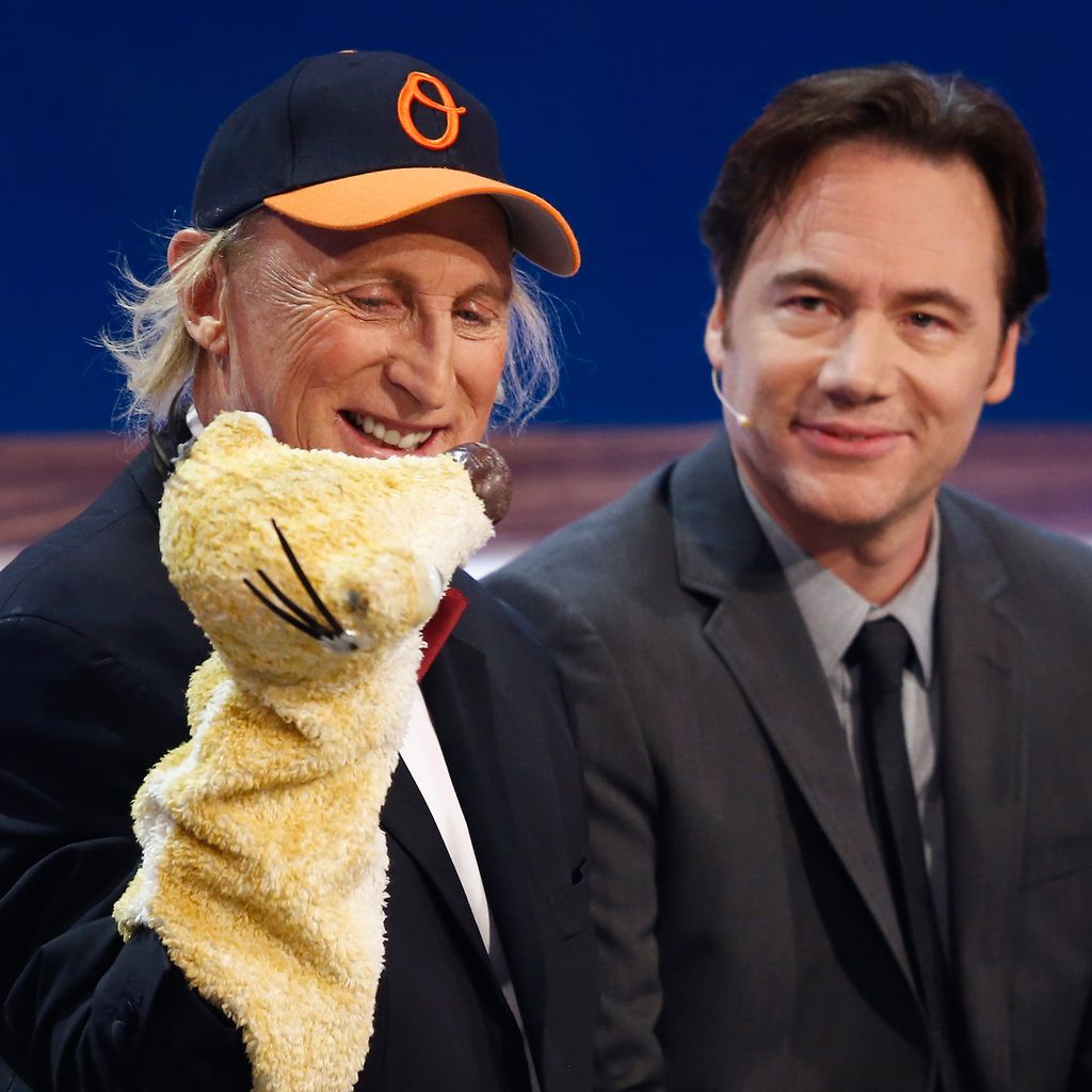 Otto Waalkes mit Michael Bully Herbig bei "Wetten, dass..??", Dezember 2014
