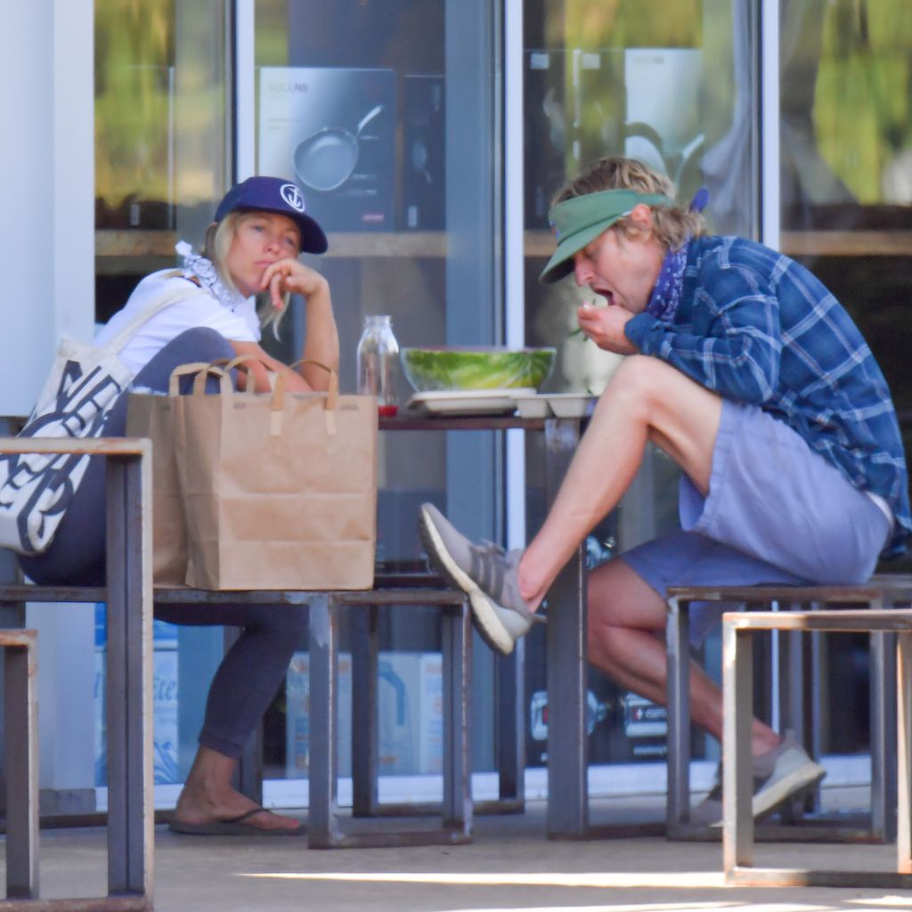 Owen Wilson und eine unbekannte Blondine