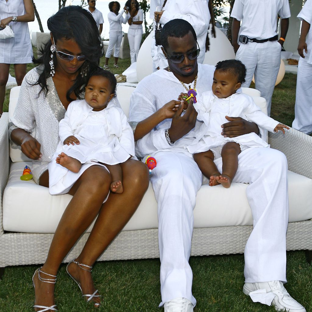 P. Diddy, Kim Porter und ihre Zwillinge D'Lila Star Combs und Jessie James Combs im September 2007