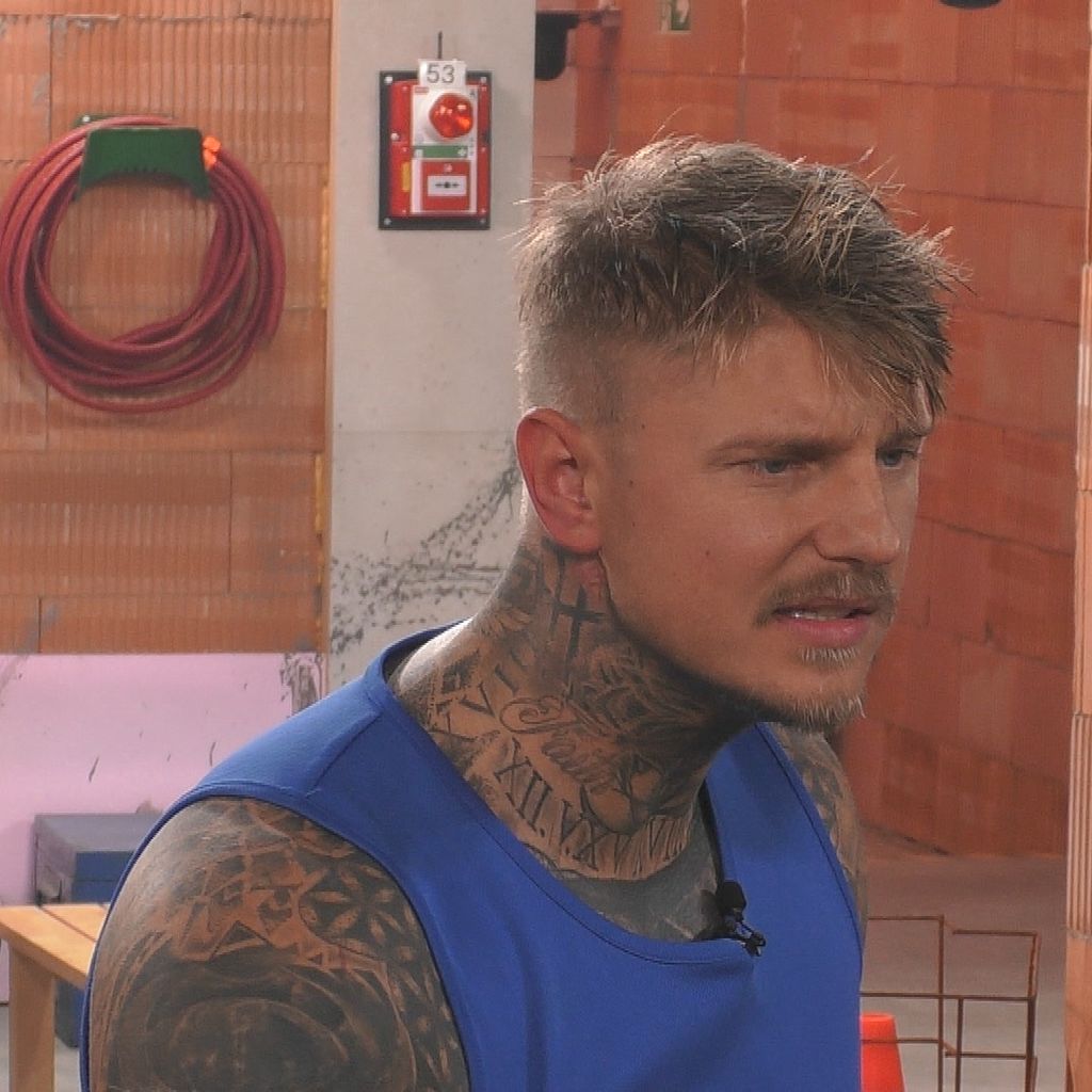 Paco Herb im Rohbau des Promi-Big-Brother-Hauses, 2025