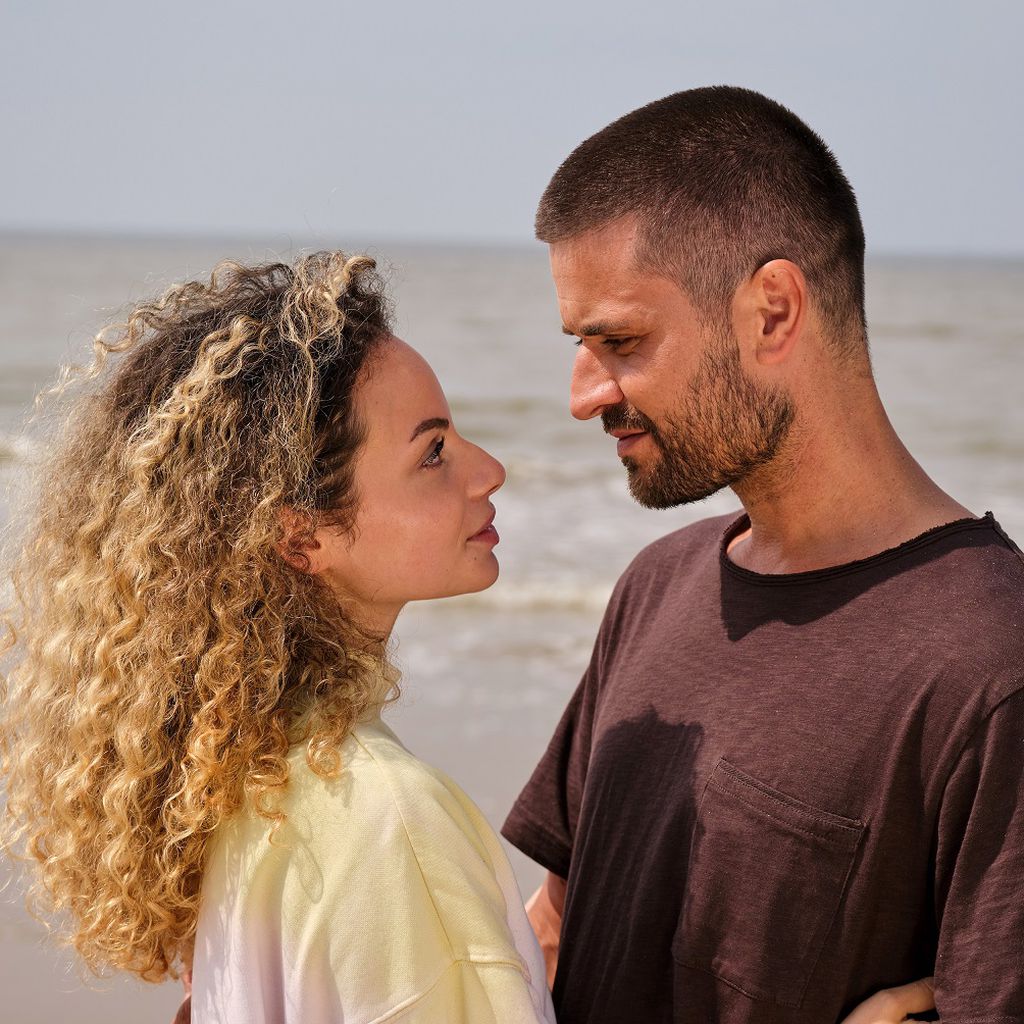 Paco (Miloš Vuković) und Nika (Isabelle Geiss) bei "Unter uns"