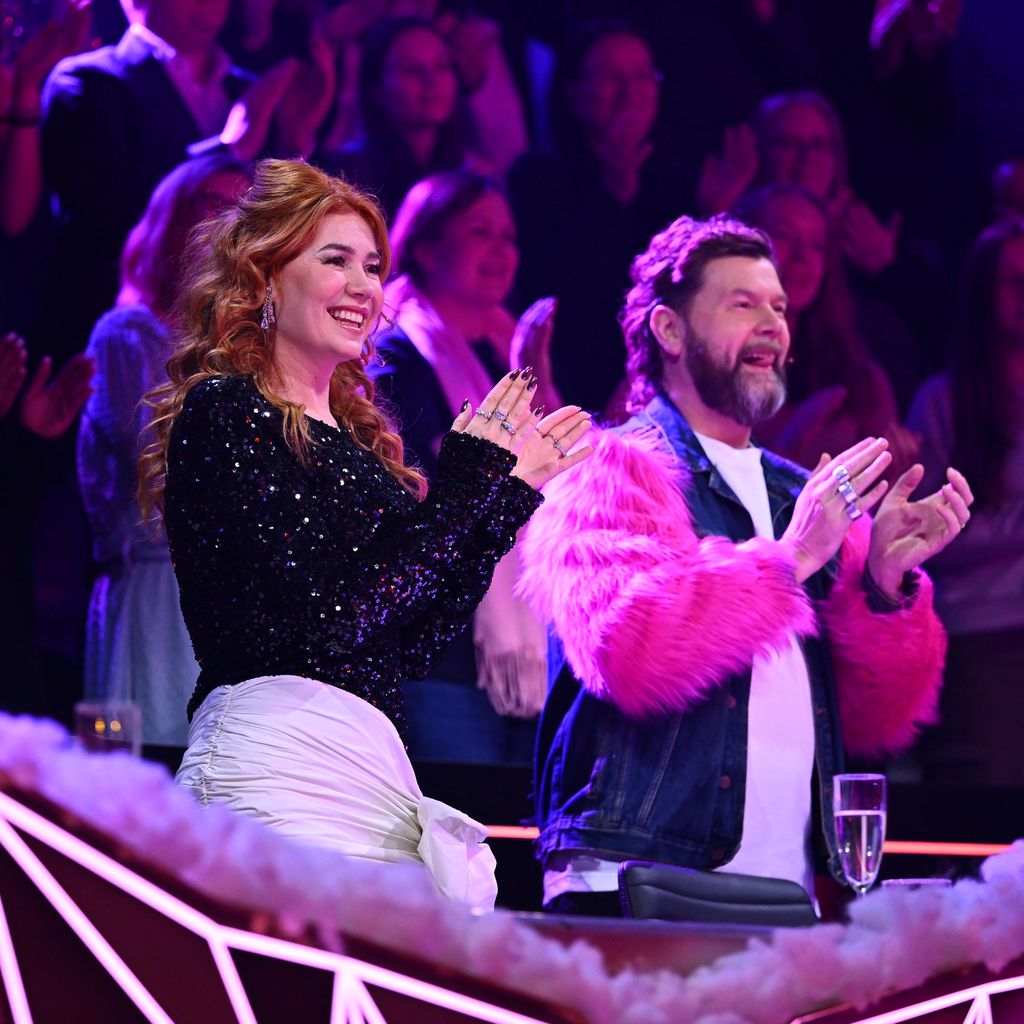 Palina Rojinski und Rea Garvey bei "The Masked Singer" 2024