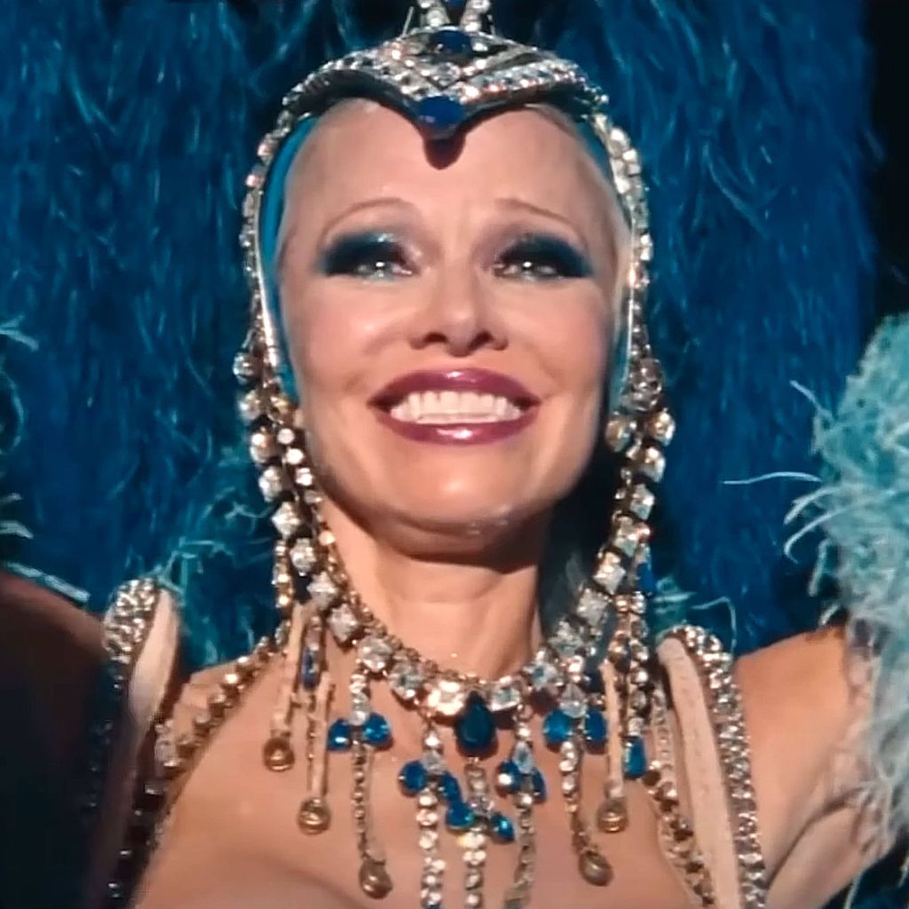 Pamela Anderson in "The Last Showgirl" (2024), eine Szene aus dem Drama von Gia Coppola
