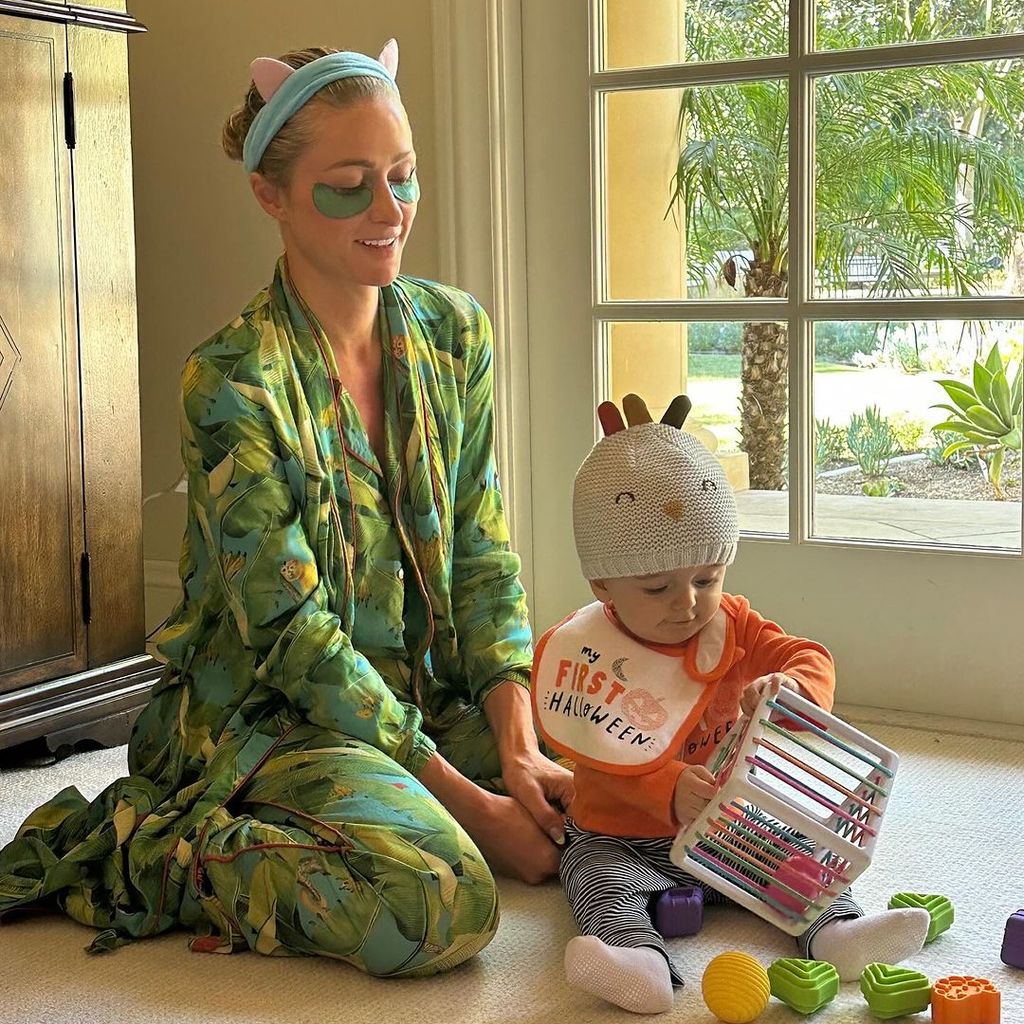 Paris Hilton mit ihrem Sohn Phoenix