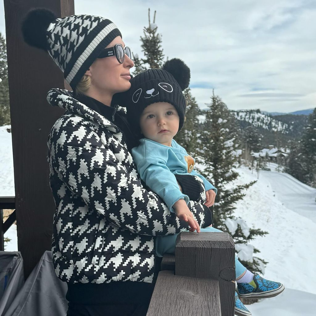 Paris Hilton mit ihrem Sohn Phoenix Barron