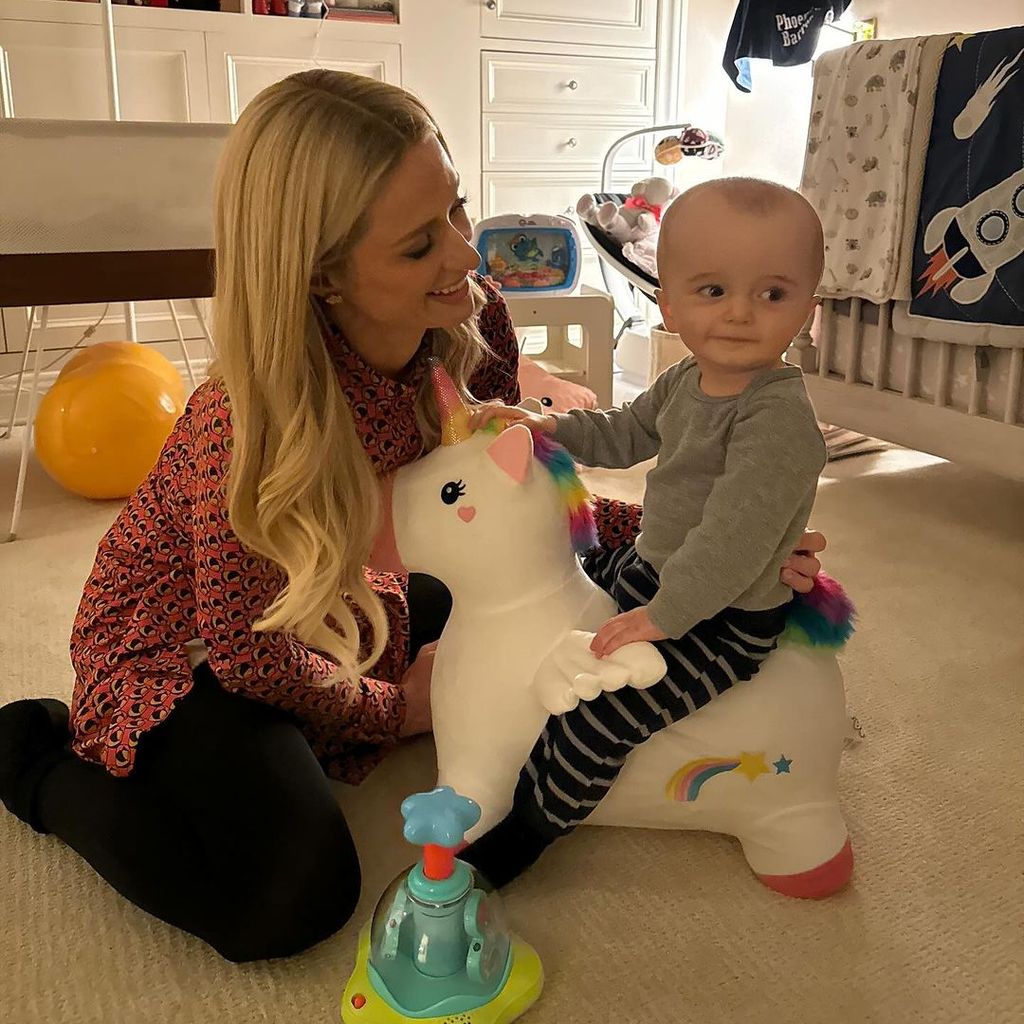 Paris Hilton mit ihrem Sohn Phoenix Barron
