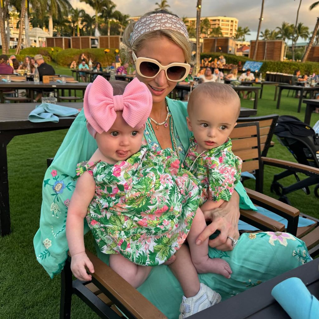 Paris Hilton mit ihrer Tochter London und ihrem Sohn Phoenix