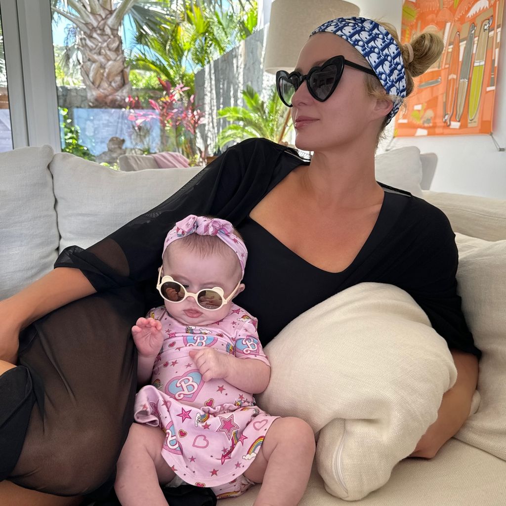 Paris Hilton, TV-Bekanntheit, mit ihrer Tochter London