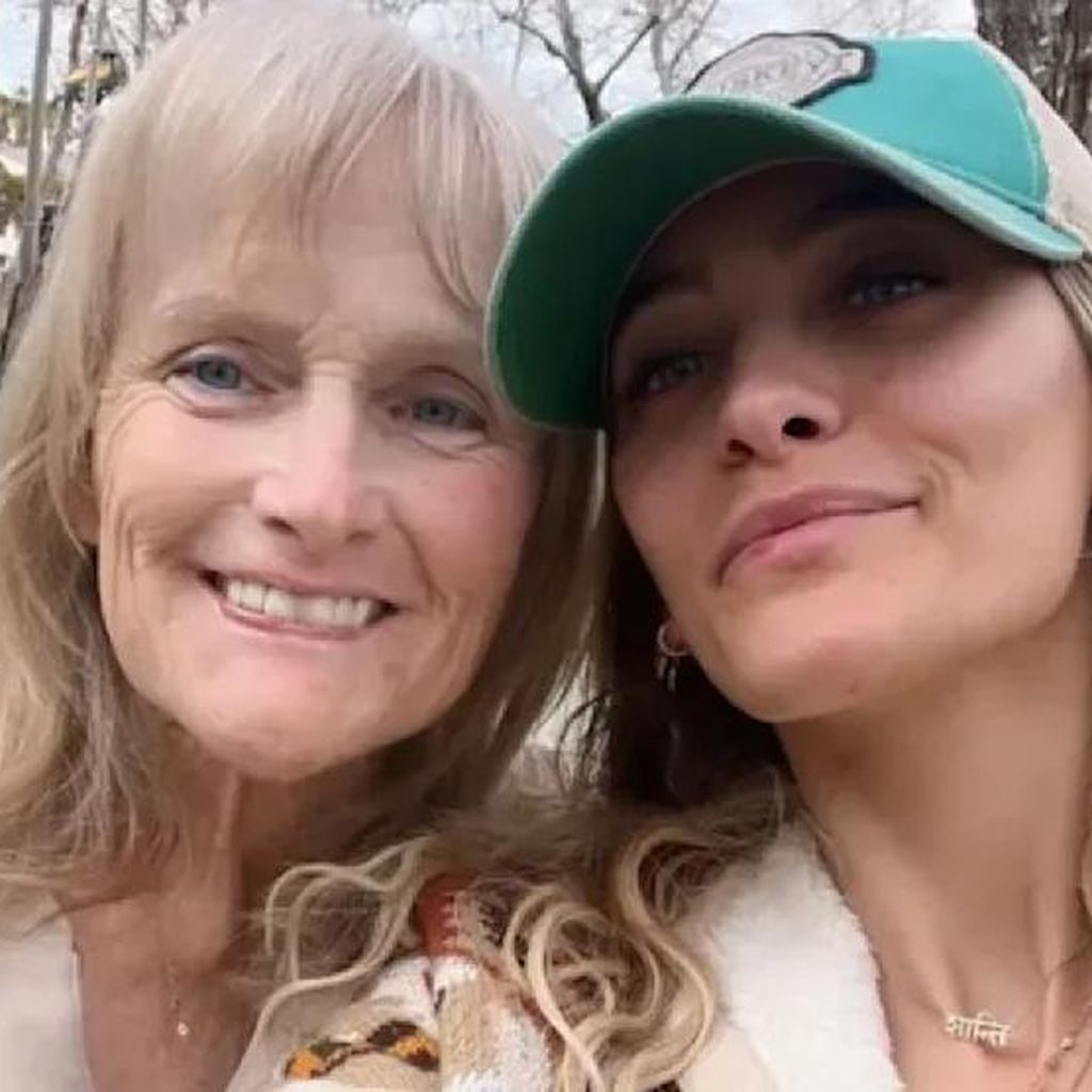 Paris Jackson mit ihrer Mama Debbie Rowe, Februar 2026