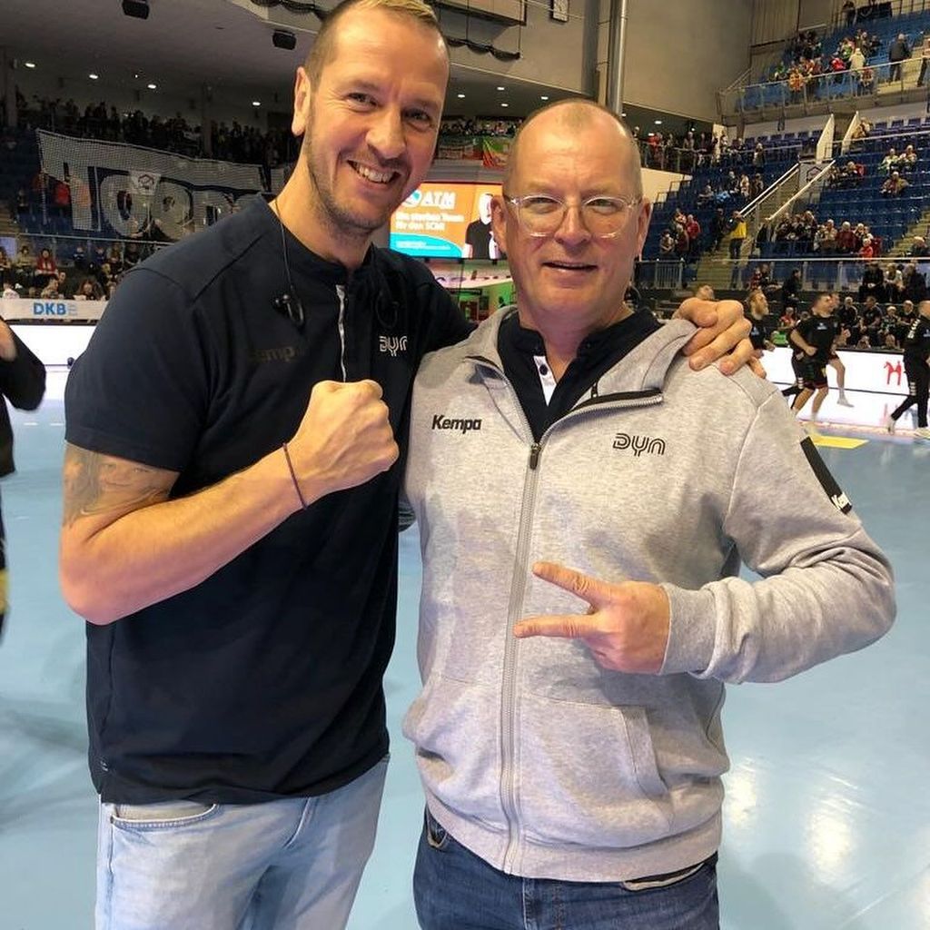 Pascal Hens und Karsten Petrzika am 16. Dezember 2023 in Magdeburg