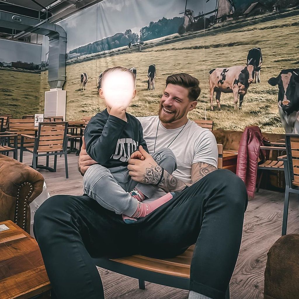 Pascal Kappés und sein Sohn, März 2023