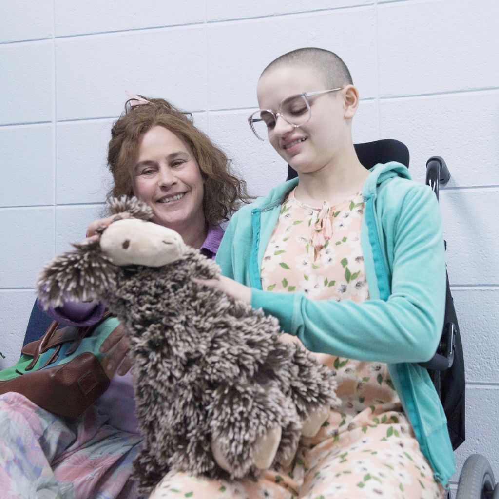 Patricia Arquette und Joey King in "The Act"
