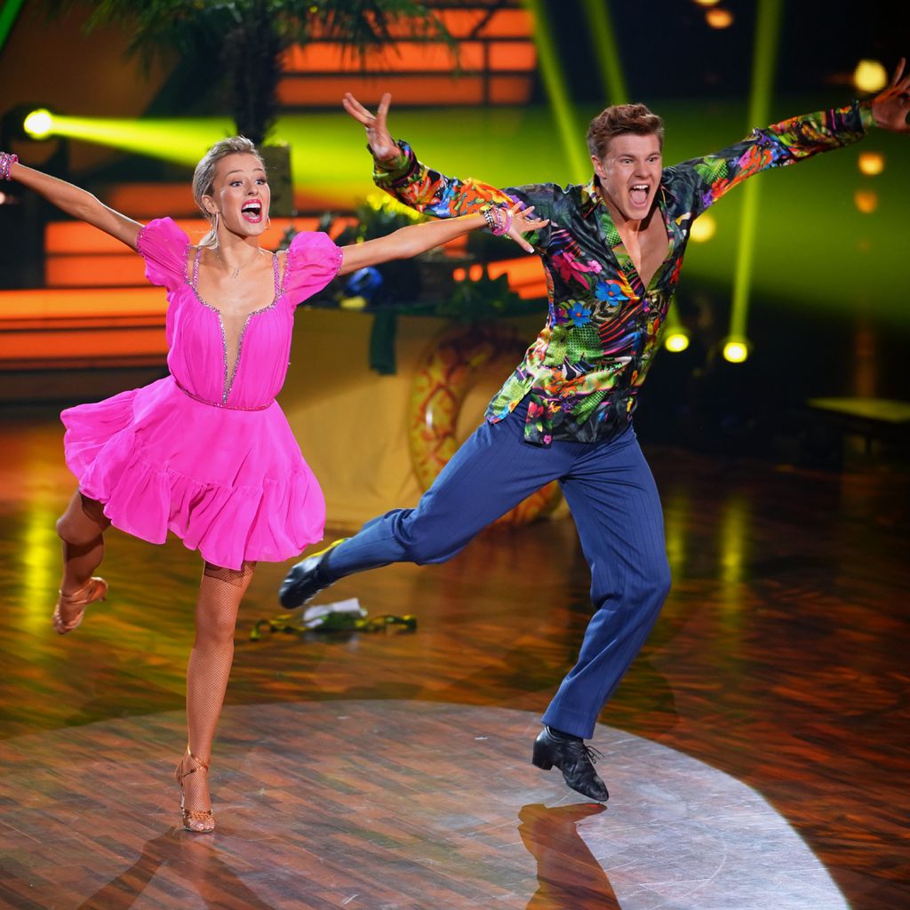 Patricija Belousova und Simon Zachenhuber bei "Let's Dance"