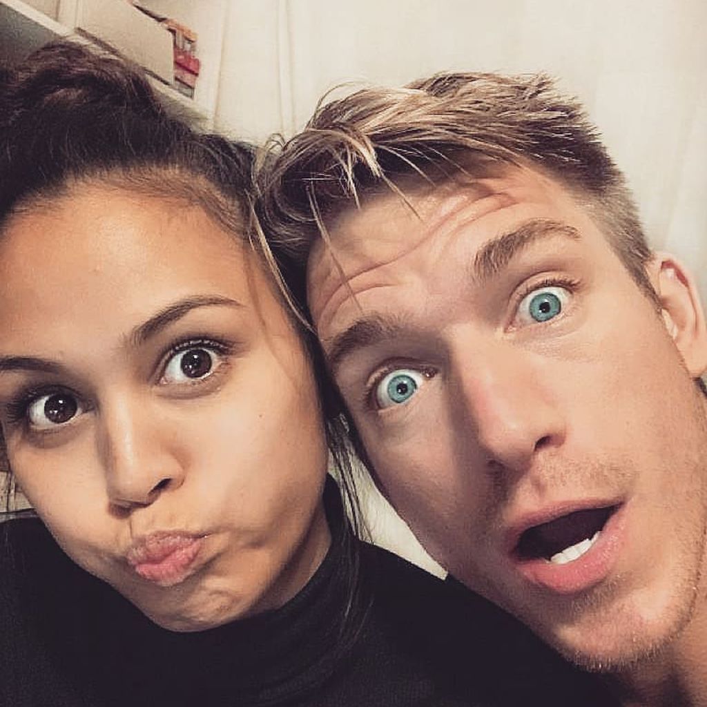 Patrick Fabian und seine Freundin Lea