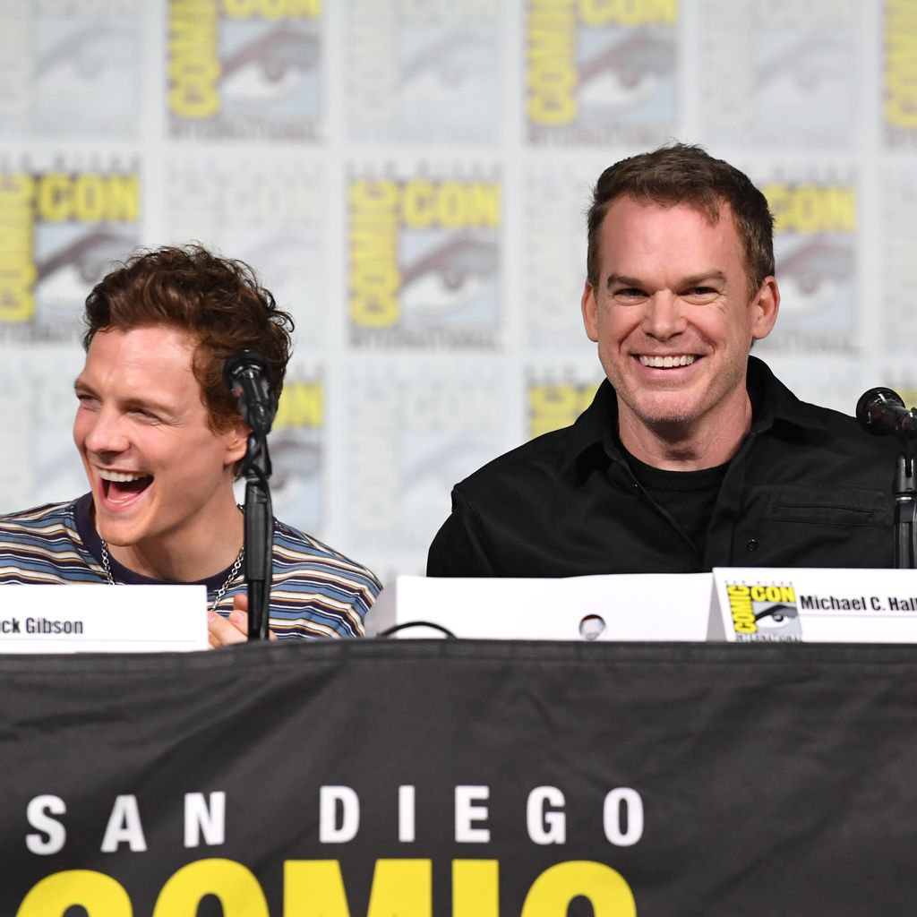 Patrick Gibson und Michael C. Hall auf der Comic Con in San Diego 2024