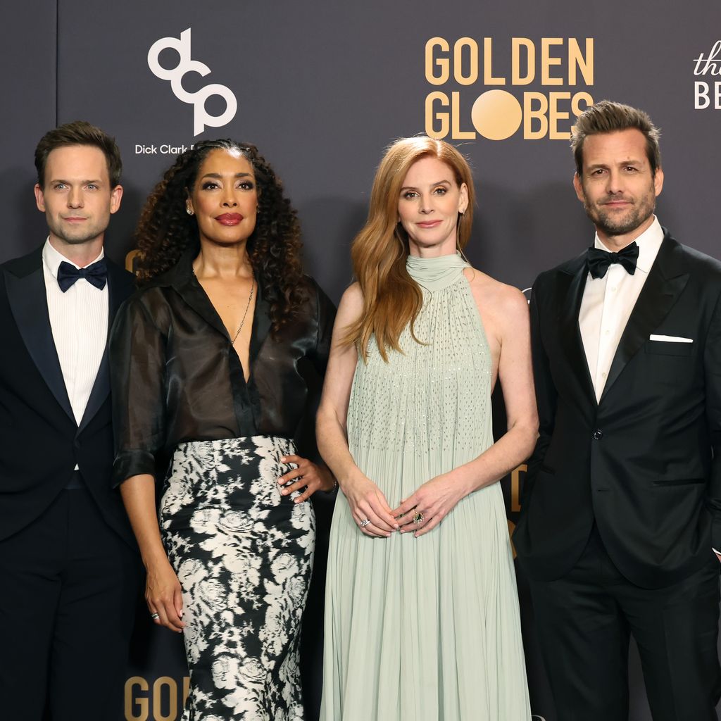 Patrick J. Adams, Gina Torres, Sarah Rafferty und Gabriel Macht bei den Golden Globes 2024